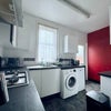 Photo 7: kitchen