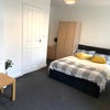 Photo 1: Double room with private en suite and kitchenette