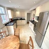 Photo 7: Kitchen