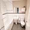 Photo 3: SF - Bathroom w / Power Shower