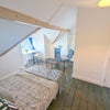 Photo 3: Room 5