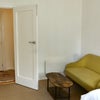 Photo 7: room 2