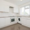 Photo 10: Kitchen