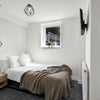 Photo 3: En-suite room 2