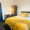 Photo 14: Room 5
