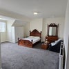 Photo 5: Room 2 (Ensuite)