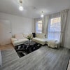 Photo 10: Living Room