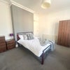 Photo 3: Room 4