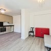 Photo 5: kitchen