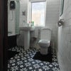 Photo 4: Bathroom