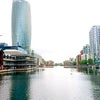 Photo 6: South Quay 5mins away
