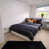 Photo 6: Room B