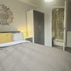 Photo 11: Room 2