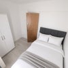 Photo 2: Room 4