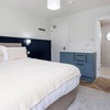 Photo 3: ROOM 5