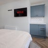 Photo 2: ROOM 4