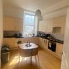 Photo 4: kitchen