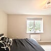 Photo 17: Room 5: Bright and spacious fully furnished double room