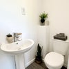 Photo 6: En-suite bathroom