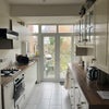 Photo 2: kitchen
