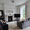 Photo 8: Lounge