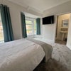 Photo 6: Room 1
