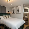 Photo 7: Room 1