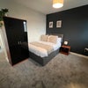 Photo 1: Spacious Room 