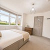 Photo 10: Room 1 En Suite