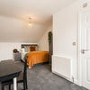 Photo 3: Studio 6 En Suite