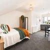 Photo 2: Studio 6 En Suite
