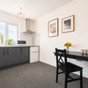 Photo 4: Studio 6 En Suite