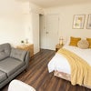 Photo 15: Room 1