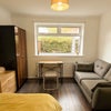 Photo 16: Room 1