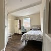 Photo 4: Double en-suite (4)