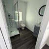 Photo 3: Room 1 en-suite