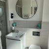 Photo 2: En-suite bathroom