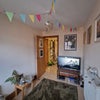 Photo 4: Frontroom