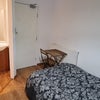 Photo 3: Ensuite room