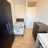 Photo 4: Bedroom