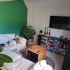 Photo 6: Living room 