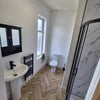 Photo 2: Room 5 En-suite