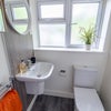 Photo 4: En-suite