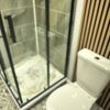Photo 4: Room 2 Ensuite