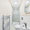 Photo 7: Room 6 Bathroom