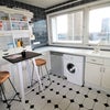 Photo 7: kitchen