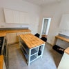 Photo 3: kitchen