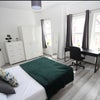 Photo 2: ROOM 5 AVAILABLE 14/09
