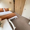 Photo 2: room