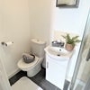 Photo 8: En-suite bathroom